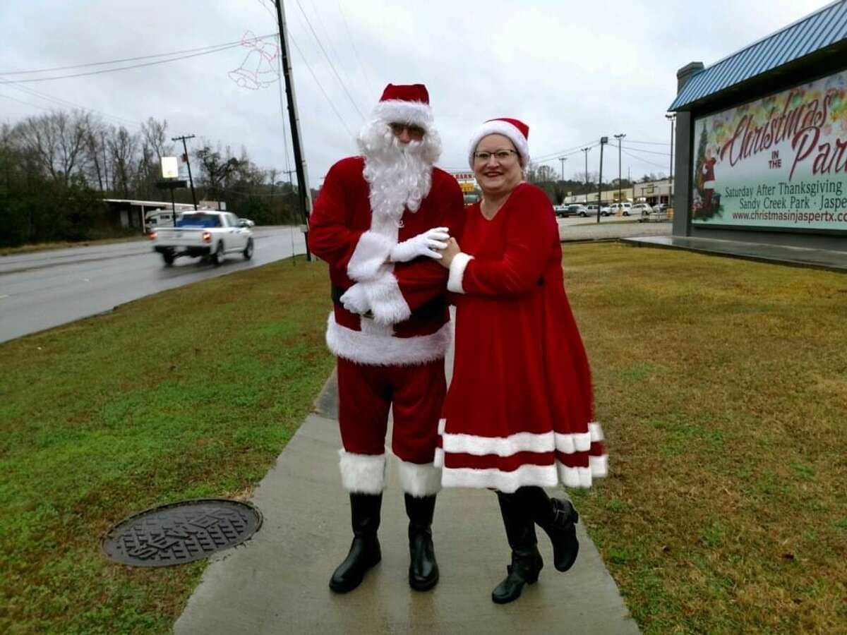 Richard Holley, 62, dressed up as Santa Claus Jasper's annual Christmas parade. The corrections officer died from the coronavirus Tuesday, according to a TDCJ news release.
