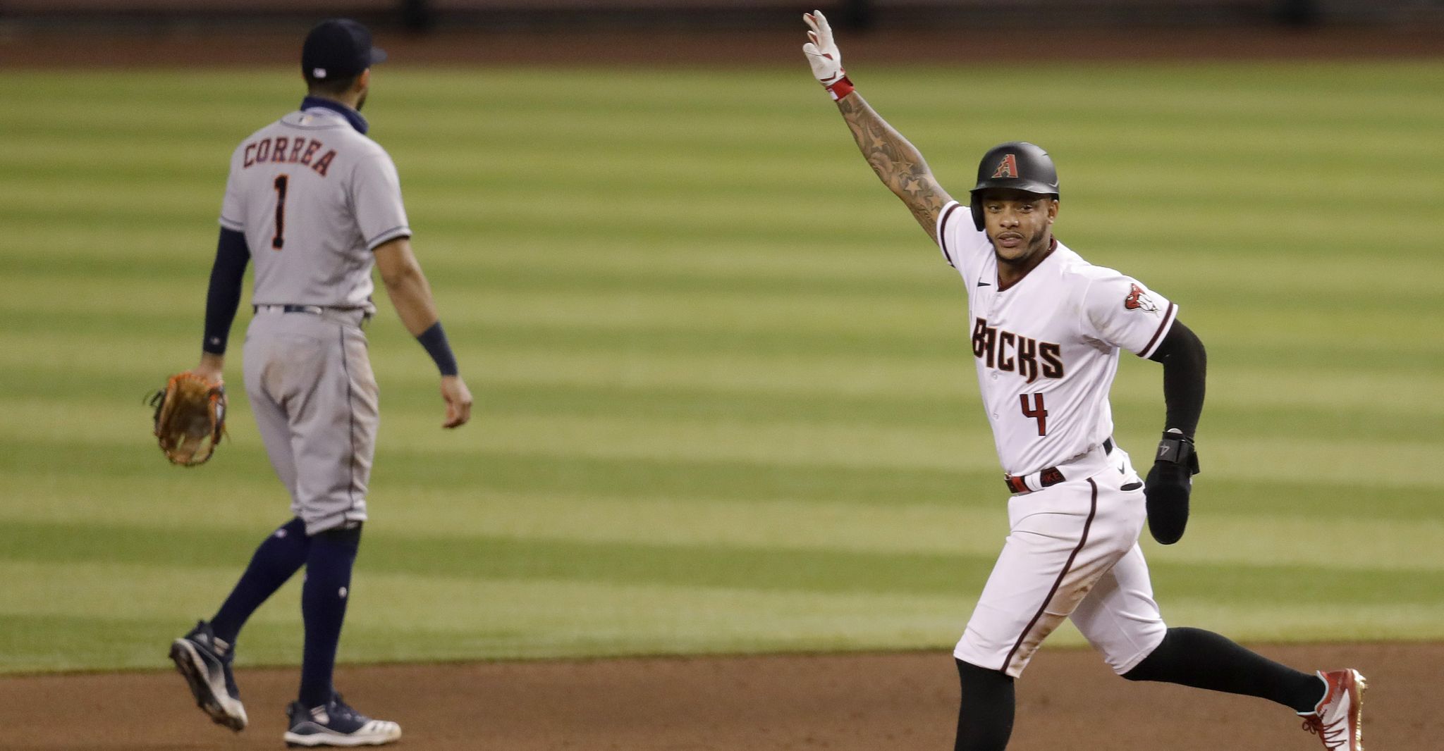 For first time since injury, Astros' Andre Scrubb throws off mound