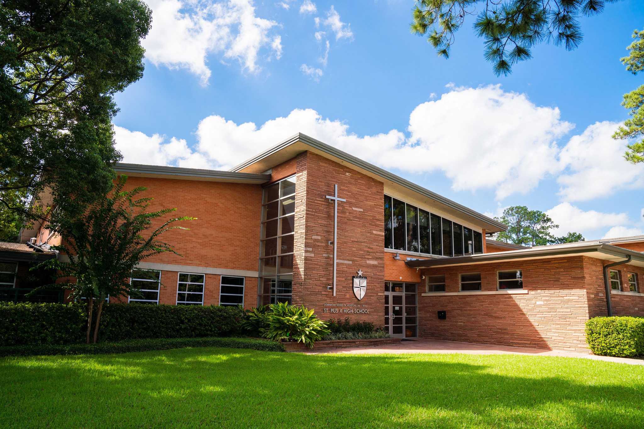 A Look At How Three Houston Private Schools Are Handling Reopening