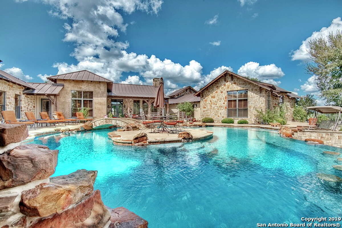 romantic getaways in texas hill country