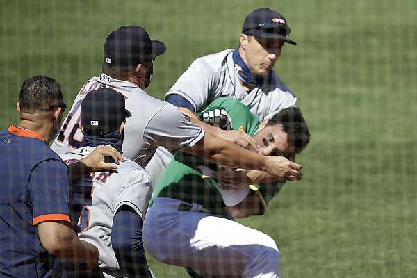 A S Astros Benches Clear After Ramon Laureano Hit By Pitch Sfchronicle Com