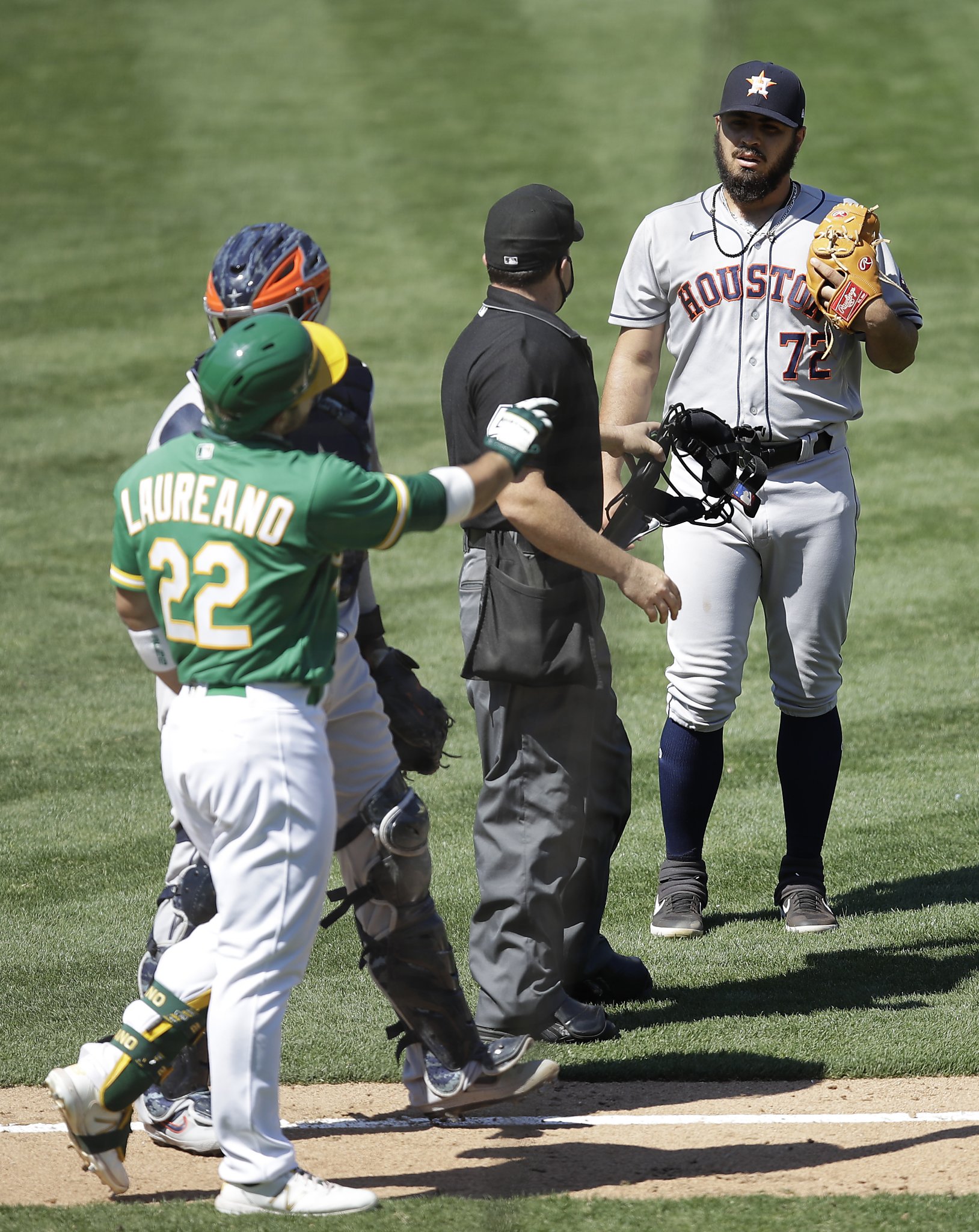 Ramon Laureano on trying to fight Astros hitting coach: 'He's a loser