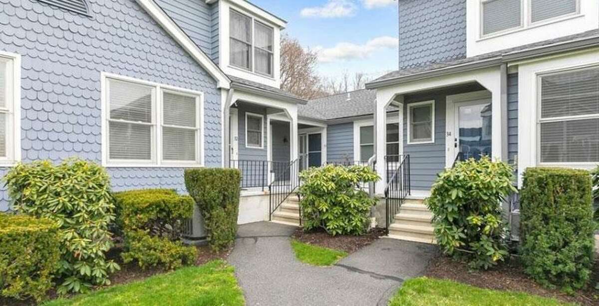 20 houses sell in Wilton, 9 over 1M