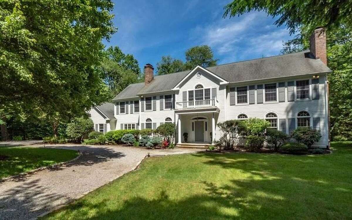 20 houses sell in Wilton, 9 over 1M