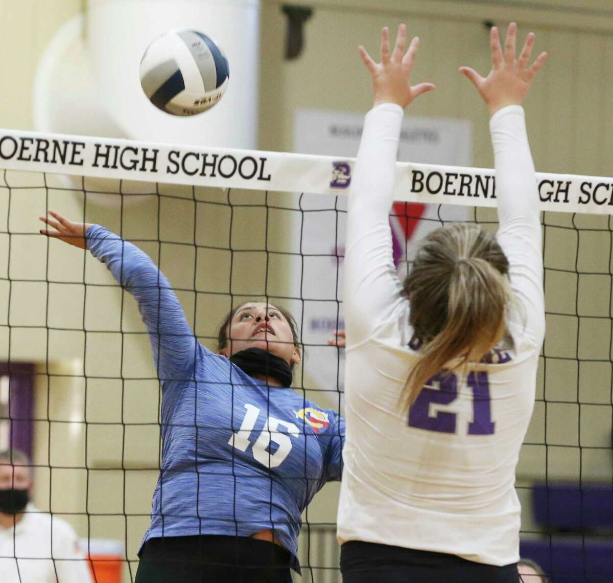 Volleyball safety changes evident in Boerne’s seasonopening win