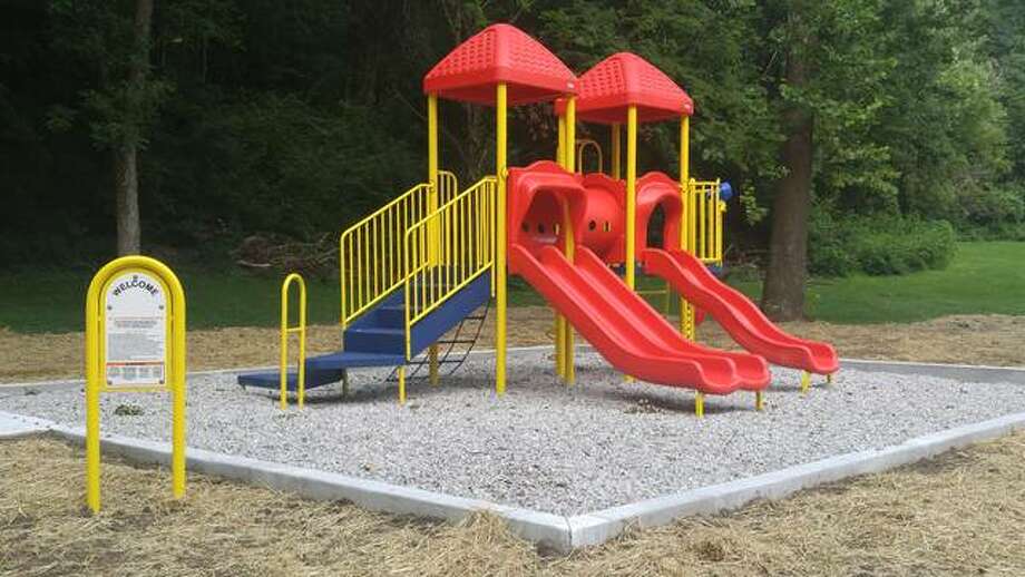 Rock Spring Park gets new Playground Equipment Alton Telegraph