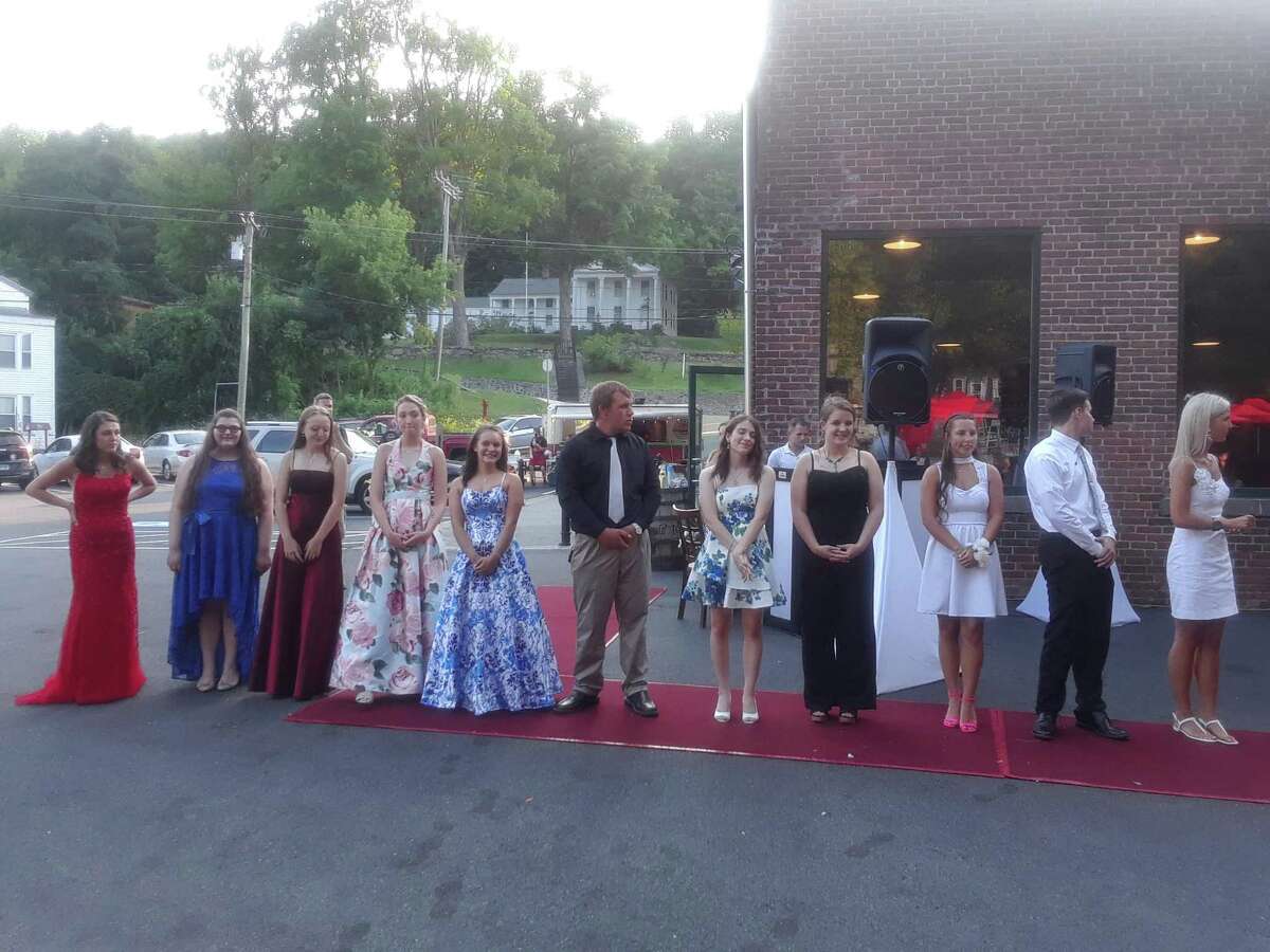 Winsted’s 2021 Laurel Festival to include limited activities