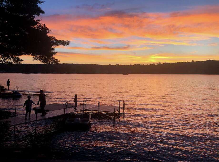 DEEP halts work on algaeplagued Lake Pocotopaug due to lack of permit