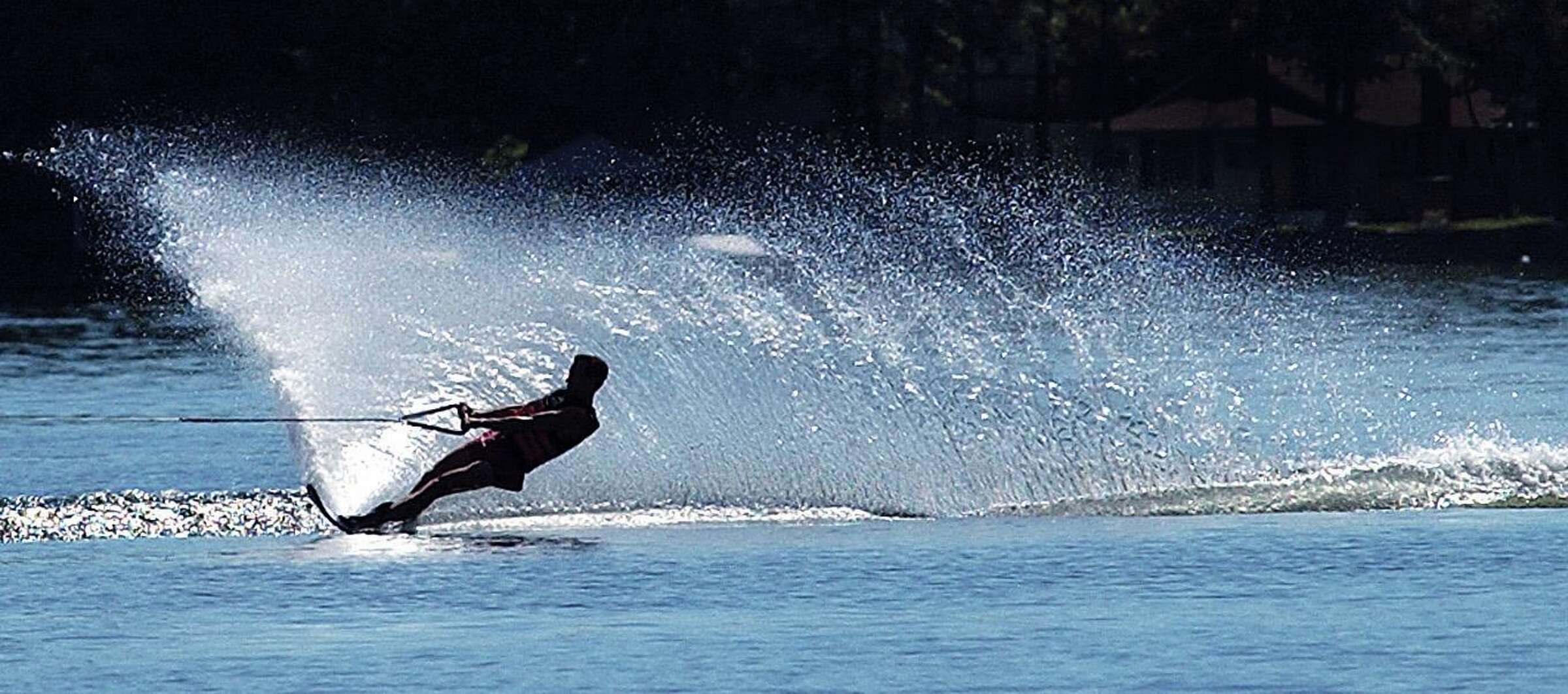 DEEP halts work on algaeplagued Lake Pocotopaug due to lack of permit