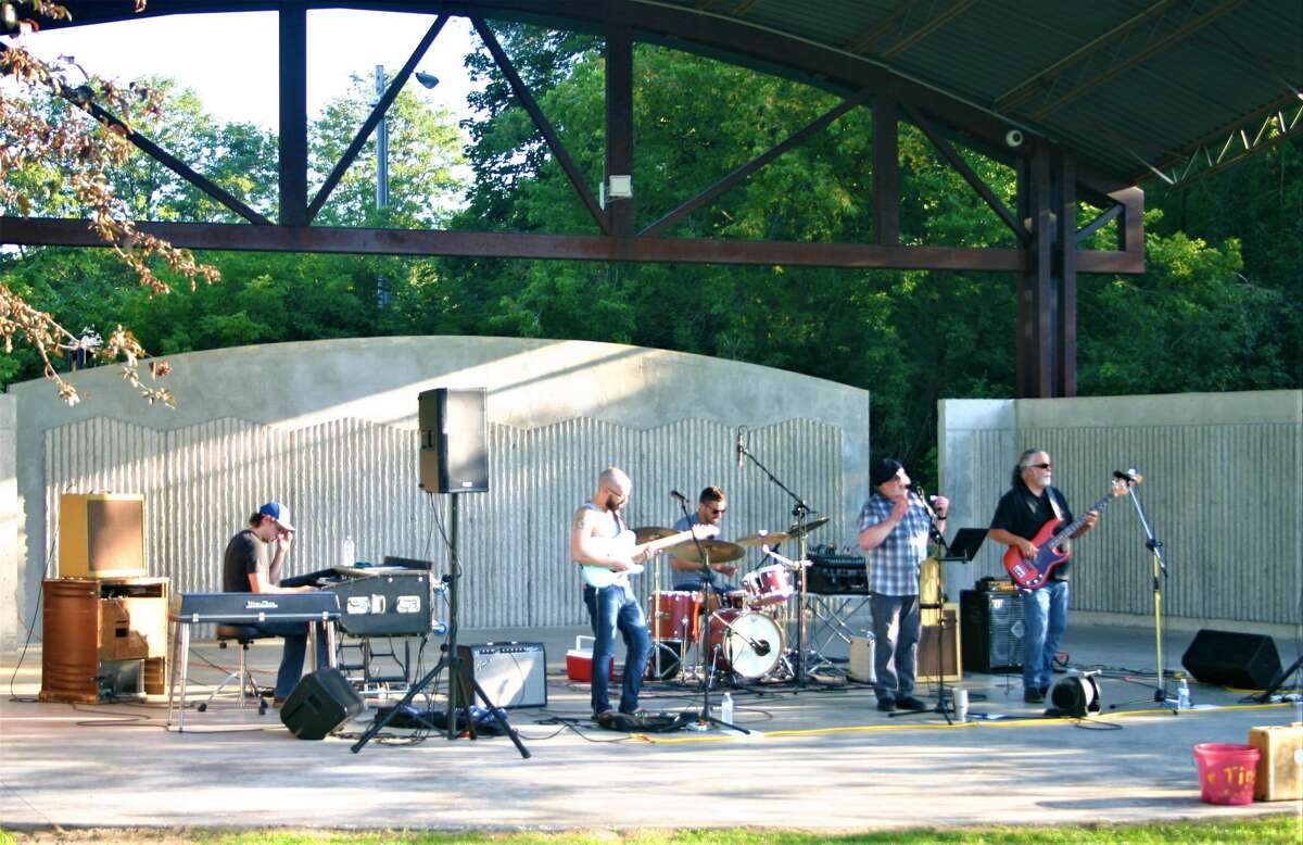 Crook Root Band draws a crowd at Hemlock Park