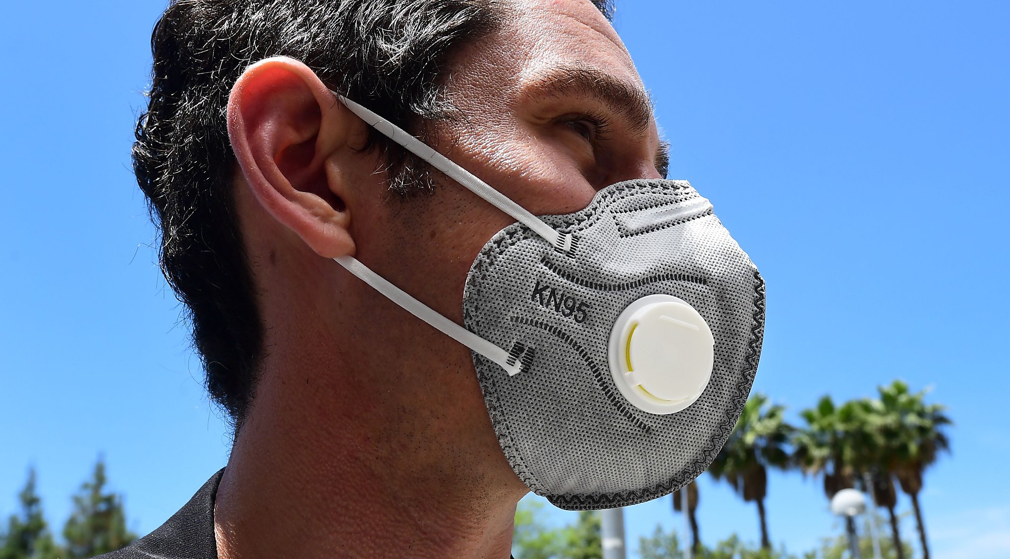 Cloth masks won't protect you from wildfire smoke. Here's what will