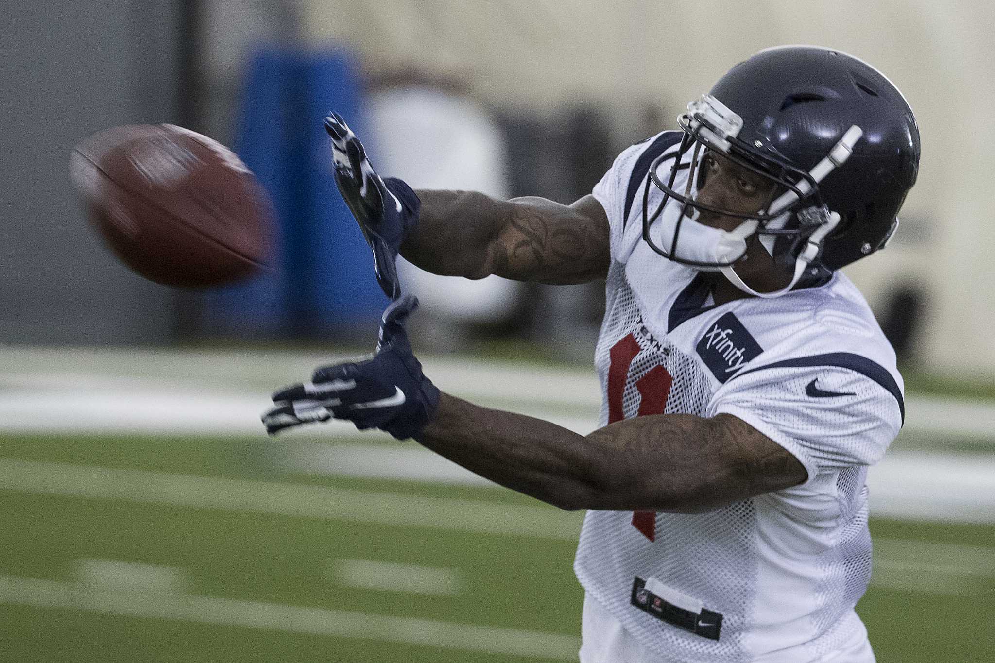 Texans Sign Steven Mitchell Jr. To Active Roster, Elevate Greg Mancz