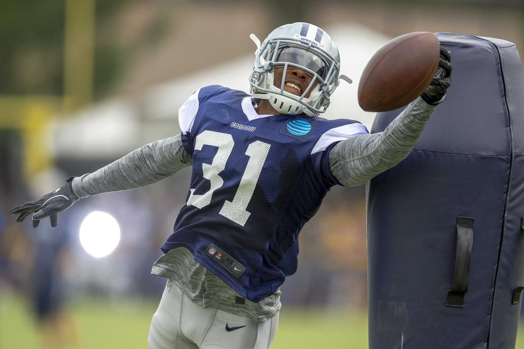 UConn's Byron Jones retired from NFL, drew attention to injuries