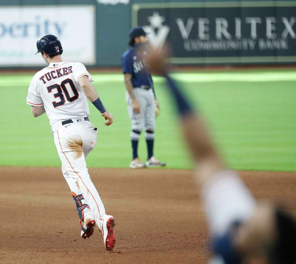 Aug. 16: Astros 3, Mariners 2