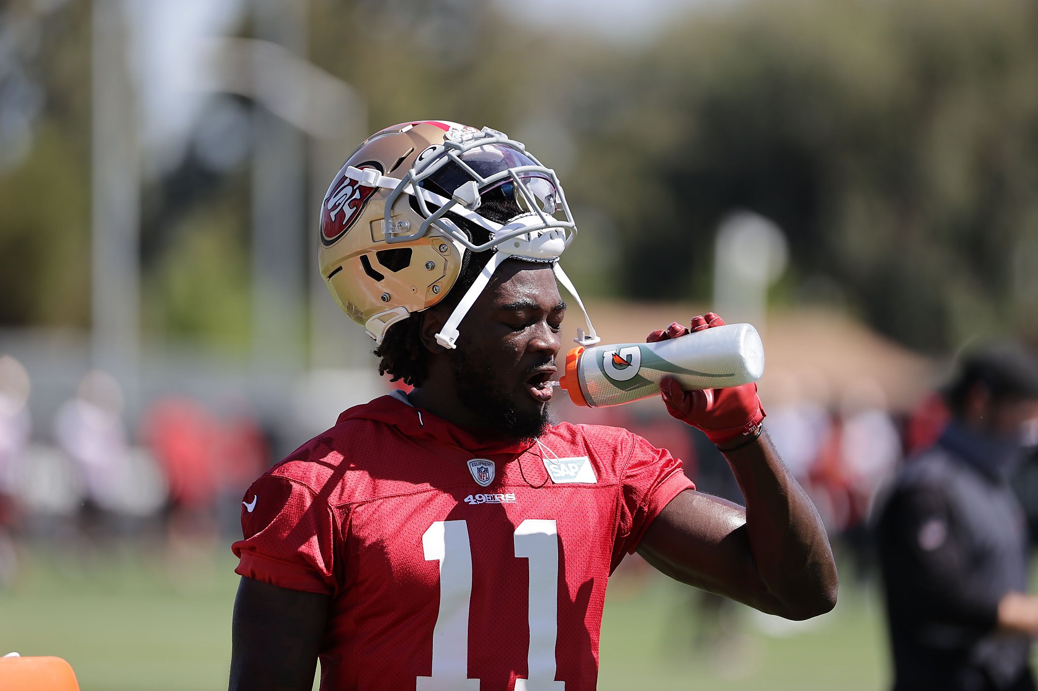 49ers news: Fred Warner and Brandon Aiyuk fight at practice; Garoppolo  throws off to the side - Niners Nation