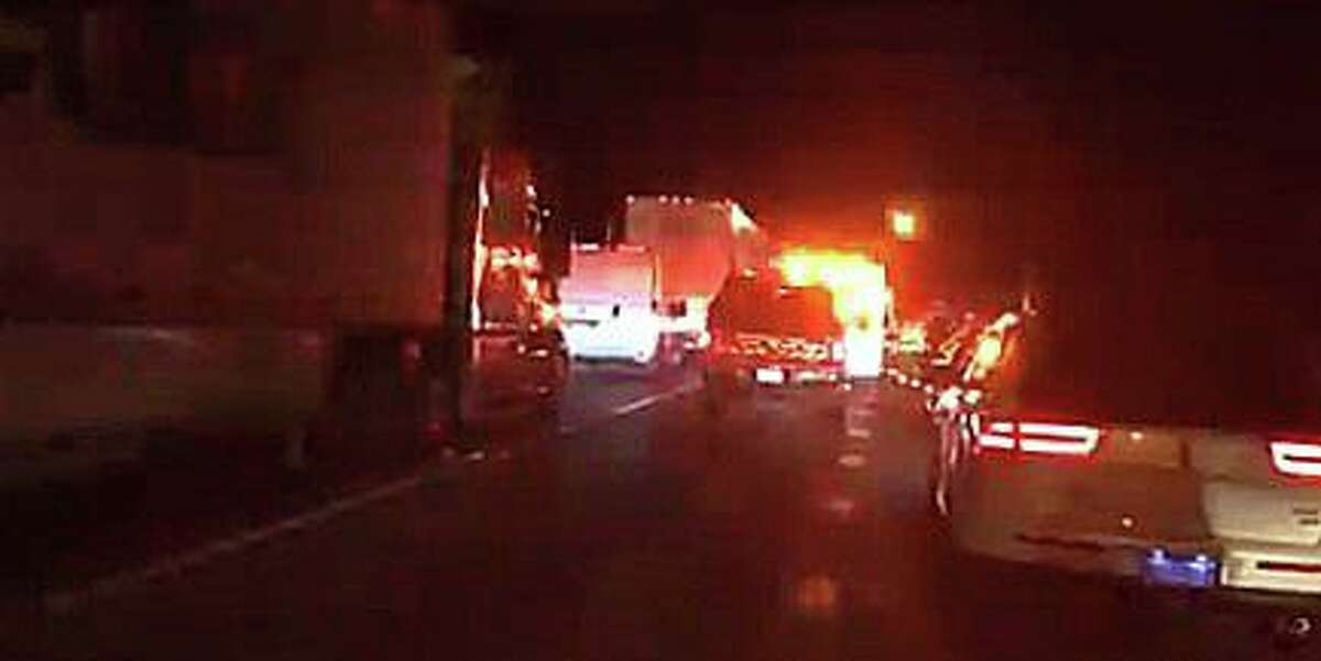 Police Man killed in I95 pedestrian accident in Norwalk
