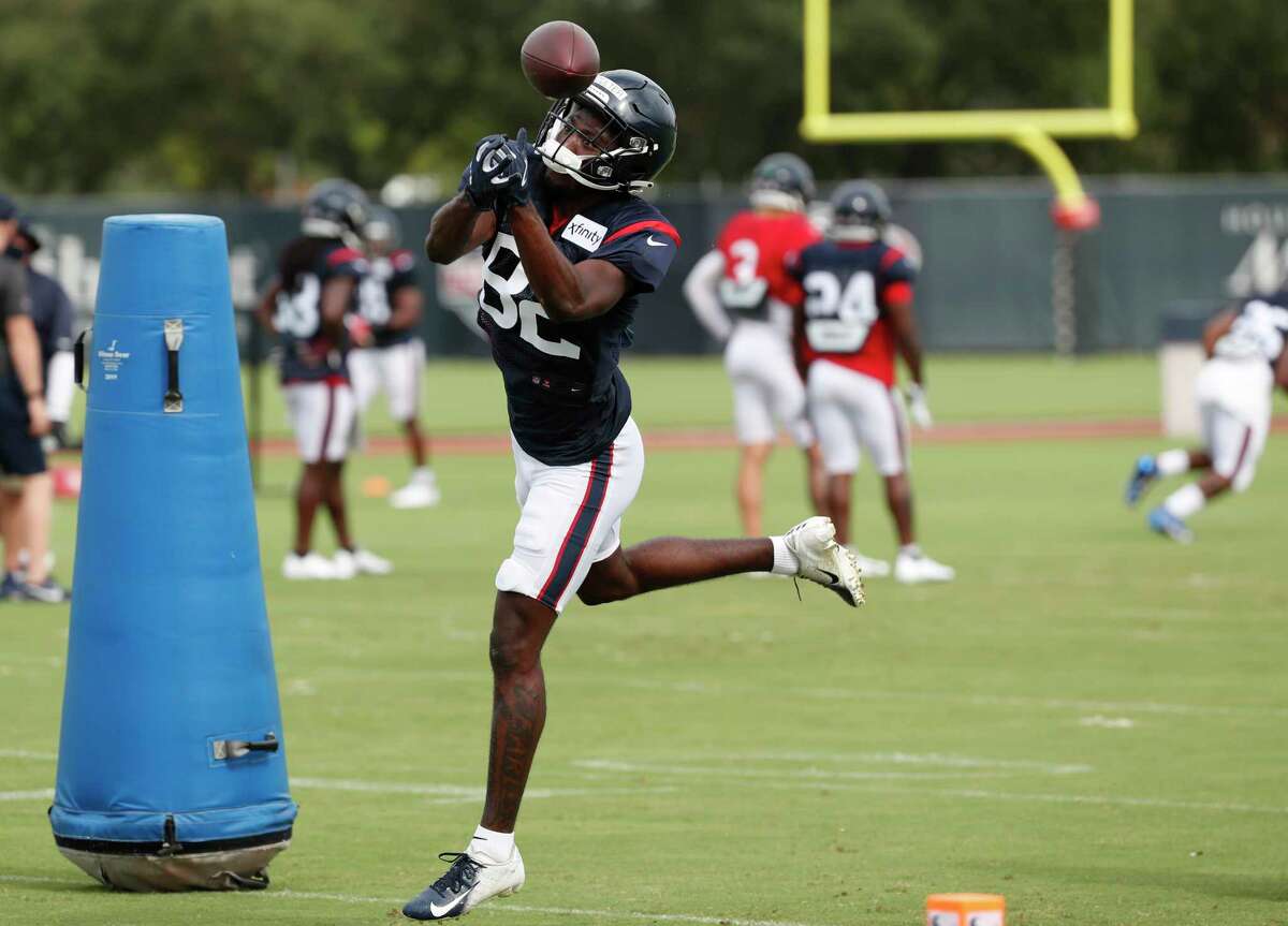 Houston Texans wide receiver Isaiah Coulter juggles a ball while running a drill during an NFL training camp football practice Monday, Aug. 17, 2020, at The Houston Methodist Training Center in Houston.