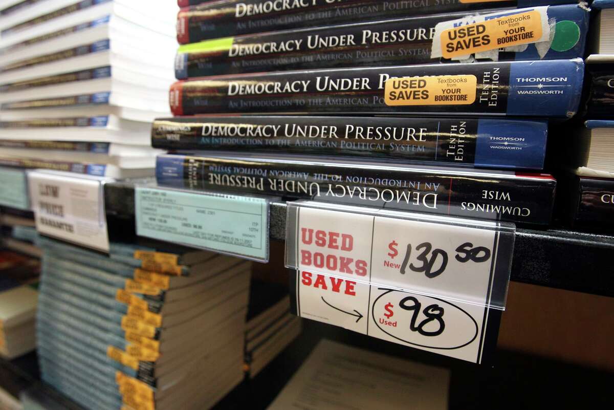 Even used, college textbooks are not cheap. But the promise of creative commons materials in class can help take the financial pressure off students.