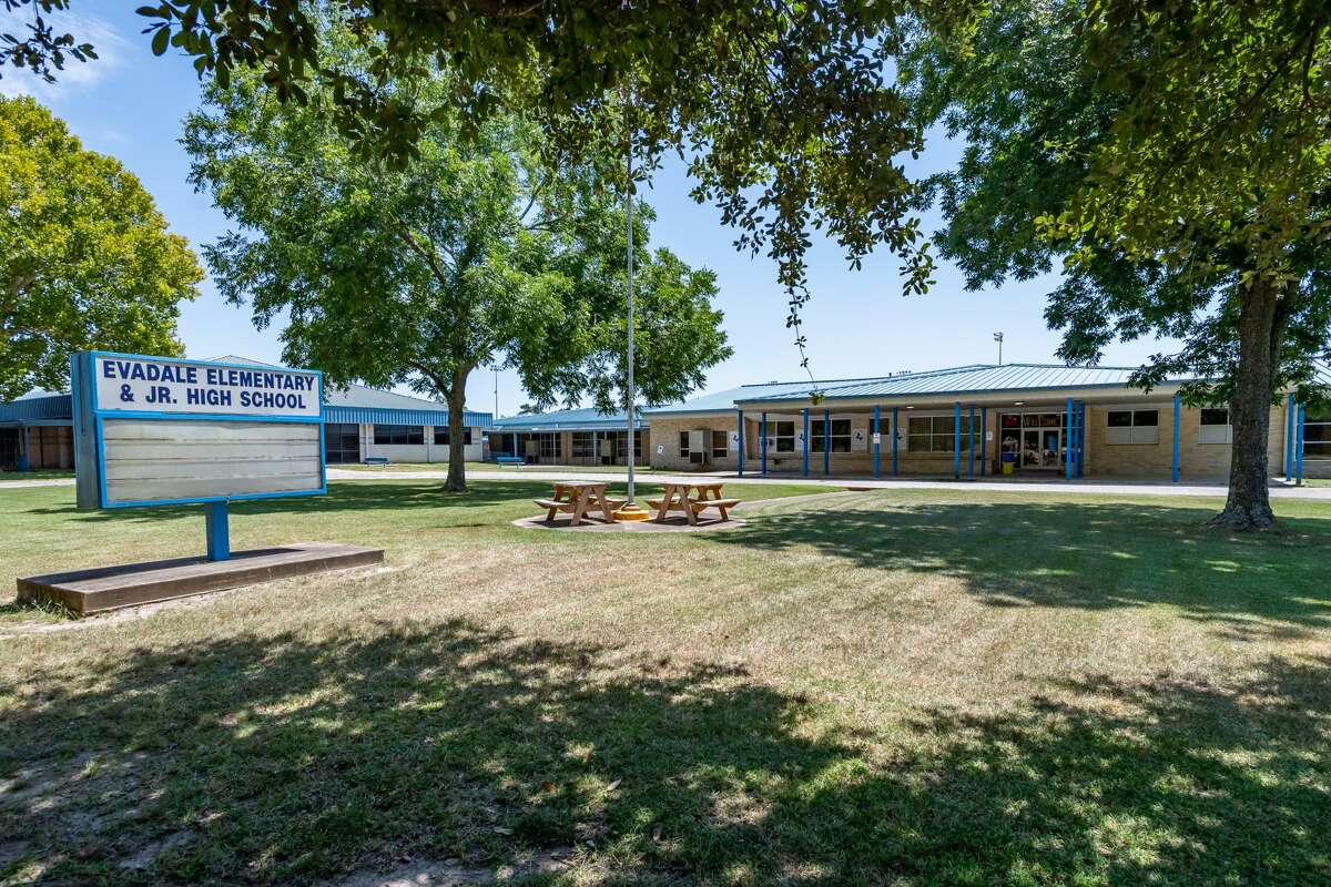 Evadale closes school for cleaning, sanitation after positive COVID19 test