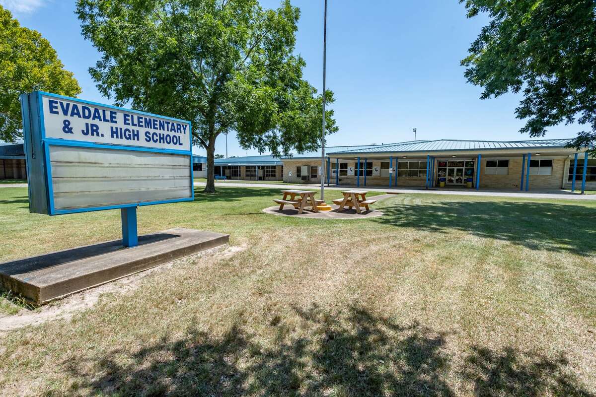 Evadale closes school for cleaning, sanitation after positive COVID19 test