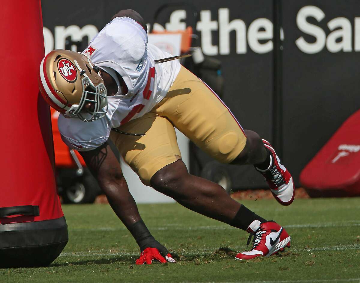 An Honest Assessment of Javon Kinlaw's Performance in 49ers Training Camp 