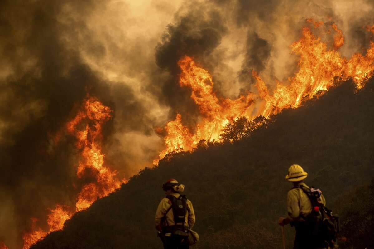 Photos: Harrowing images from raging River Fire in ...