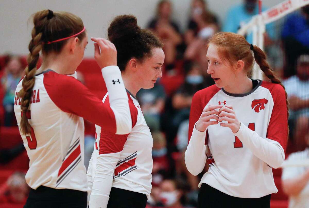 VOLLEYBALL: Splendora fights for five-set win over Bridge City