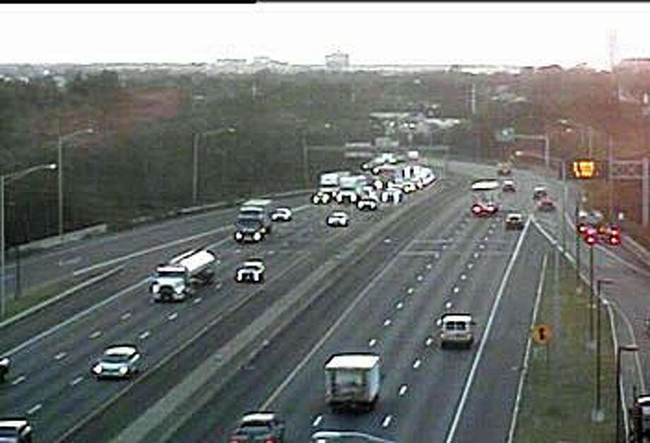 A disabled tractor-trailer truck that has closed the southbound center lane is causing some traffic slowdowns on I-95 in Fairfield Wednesday morning on Aug. 19, 2020. Photo: CT DOT Traffic Cam