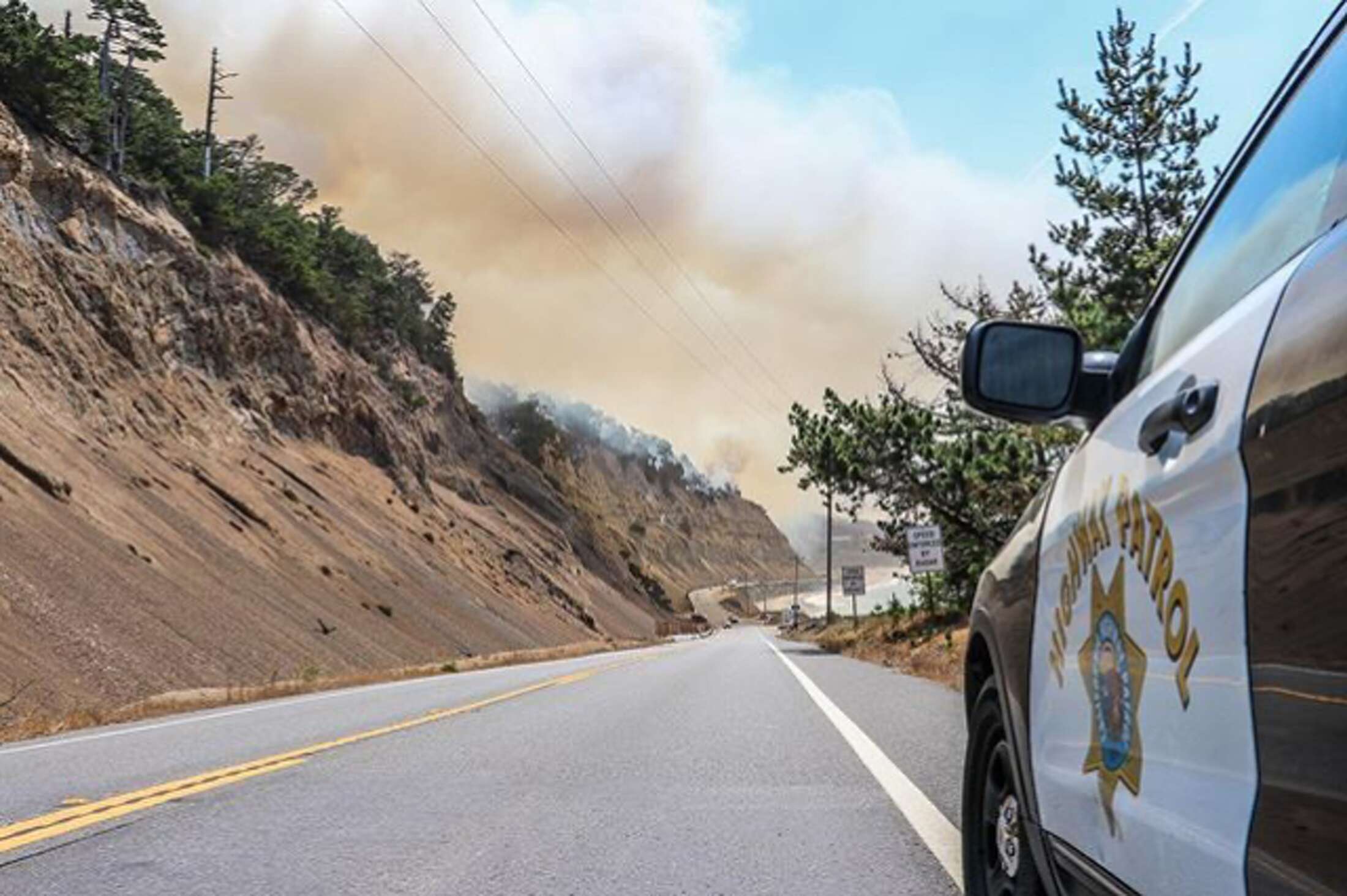 San Mateo And Santa Cruz Fires Threaten Many Mountain Towns