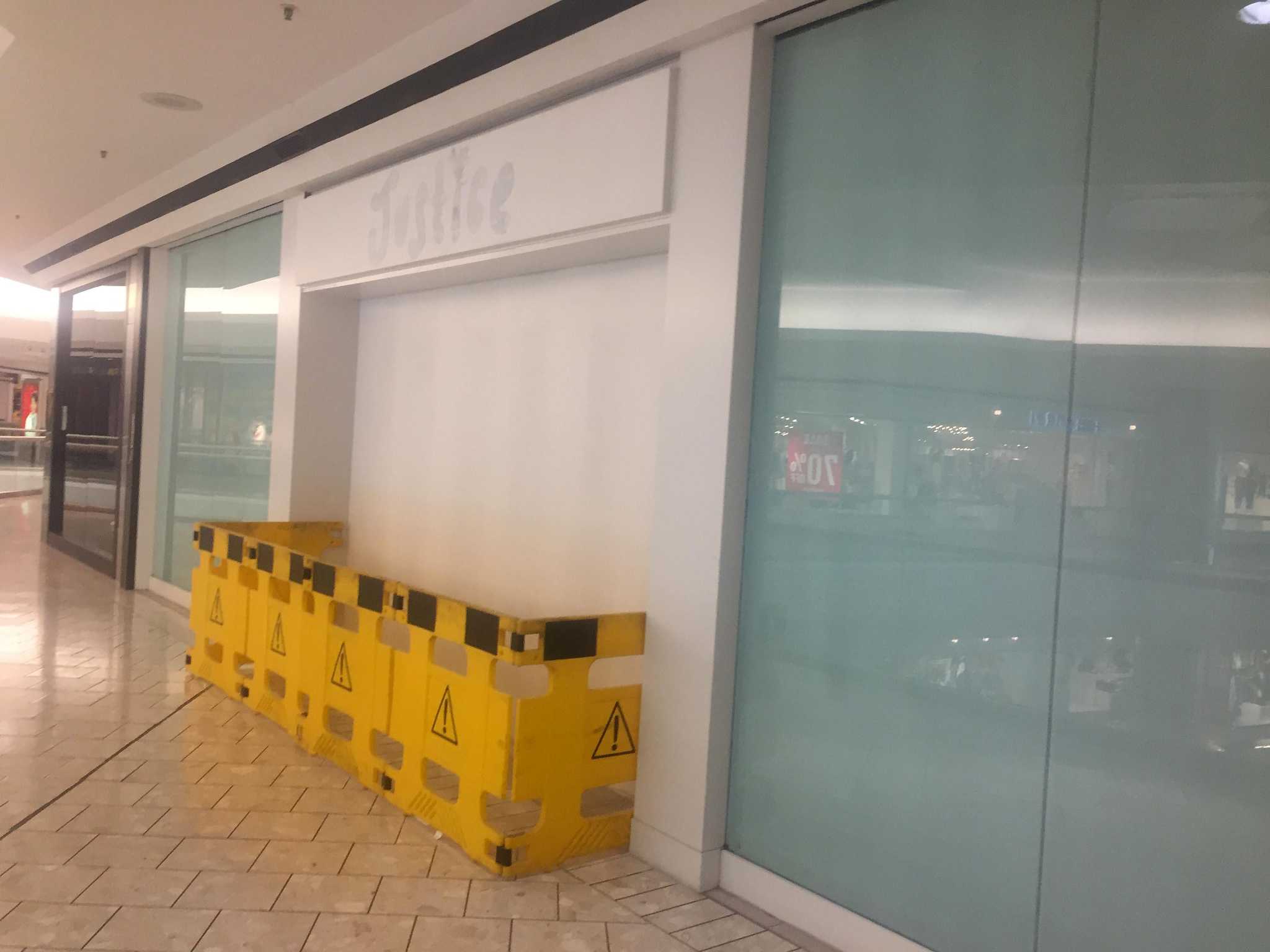 Two more stores close at Stamford Town Center