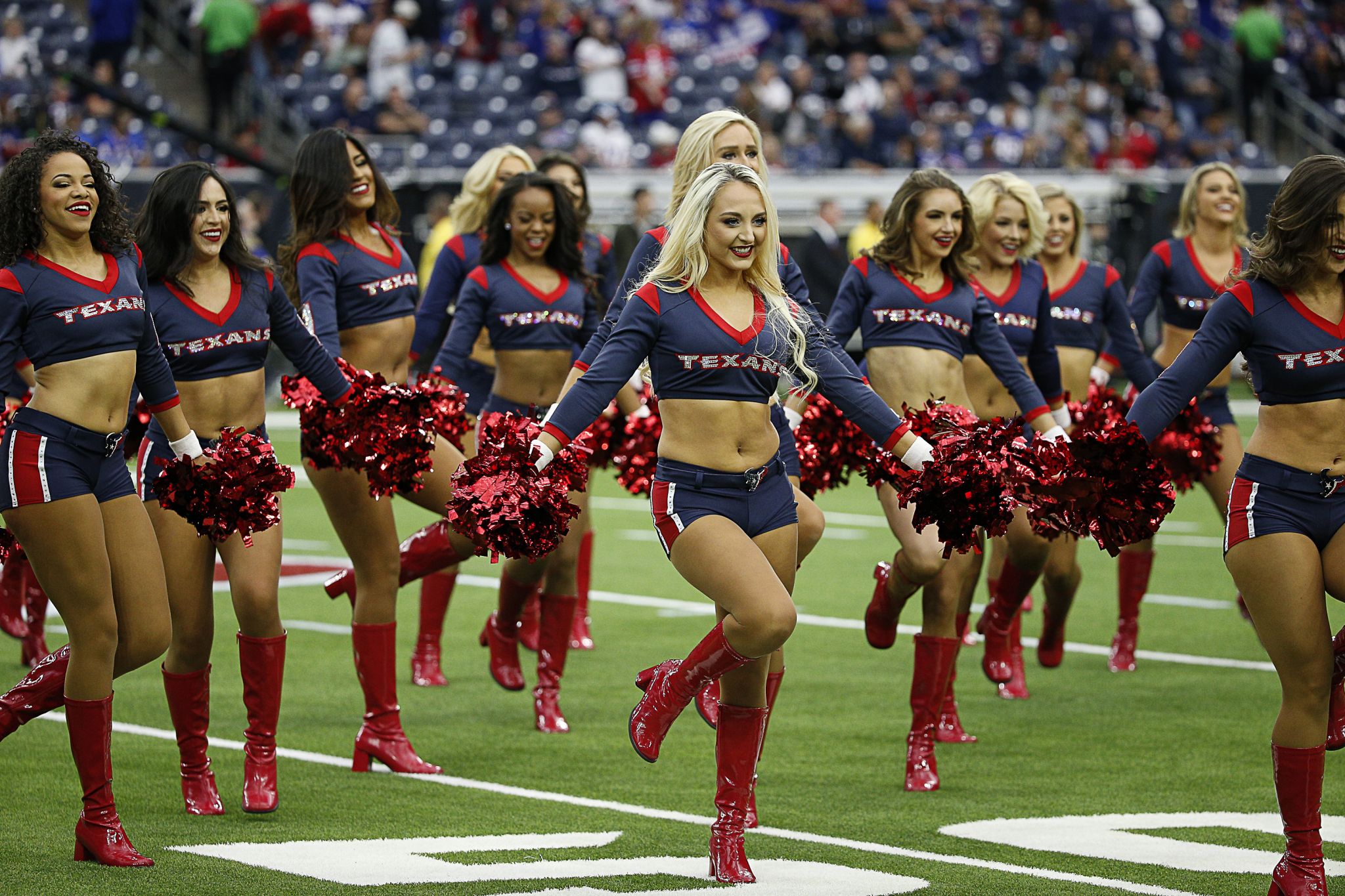 There will be no cheerleaders on the field at NFL games in 2020.