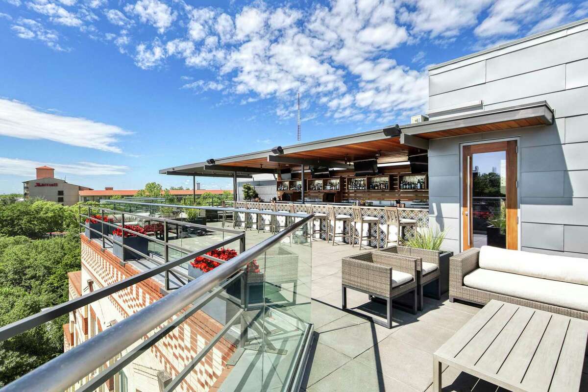 Fairmount Rooftop Oyster Bar seafood restaurant now open to public at
