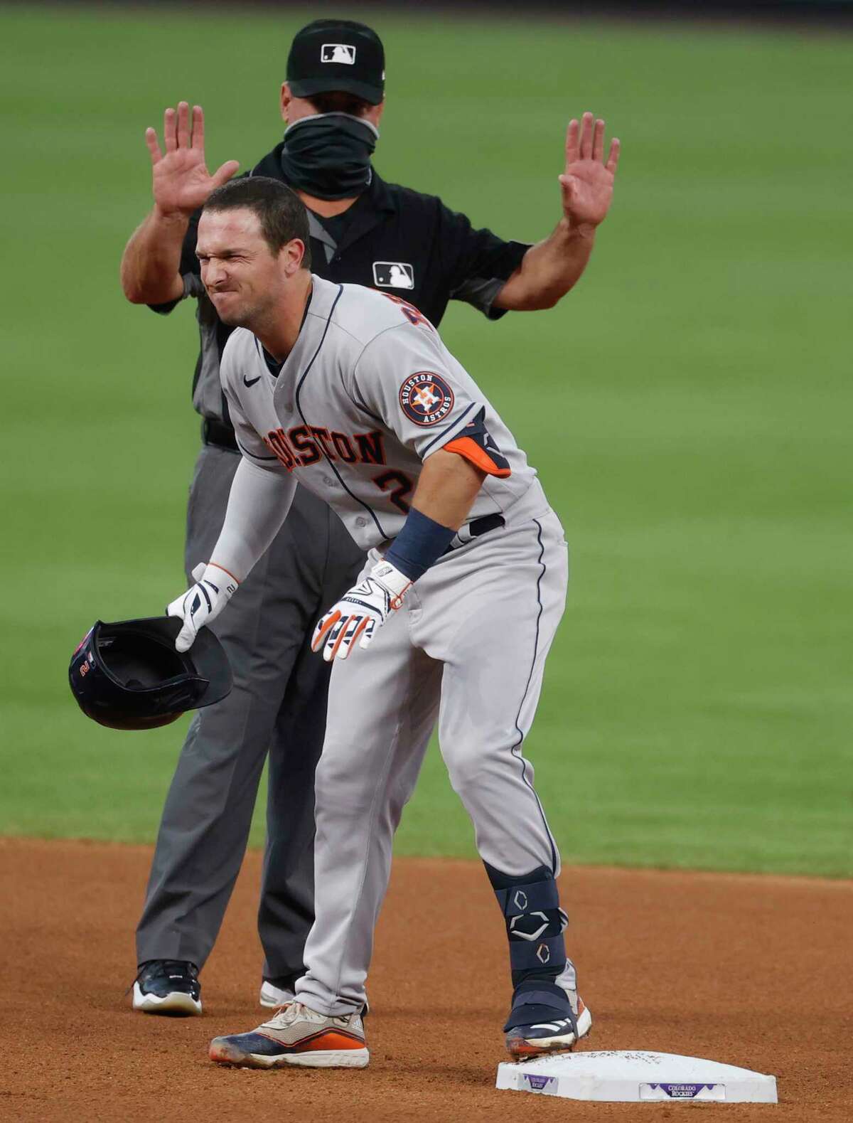 Astros 3B Alex Bregman leaves game against Rockies with hamstring  discomfort - ESPN