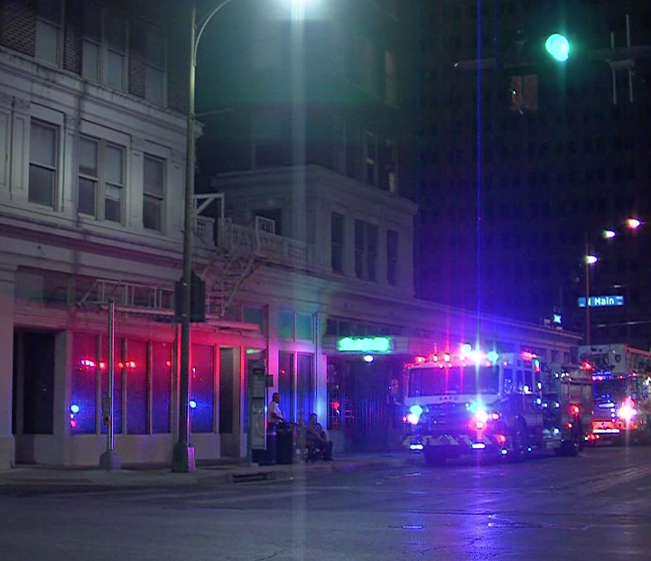 Water leak at downtown Robert E. Lee apartments forces residents to