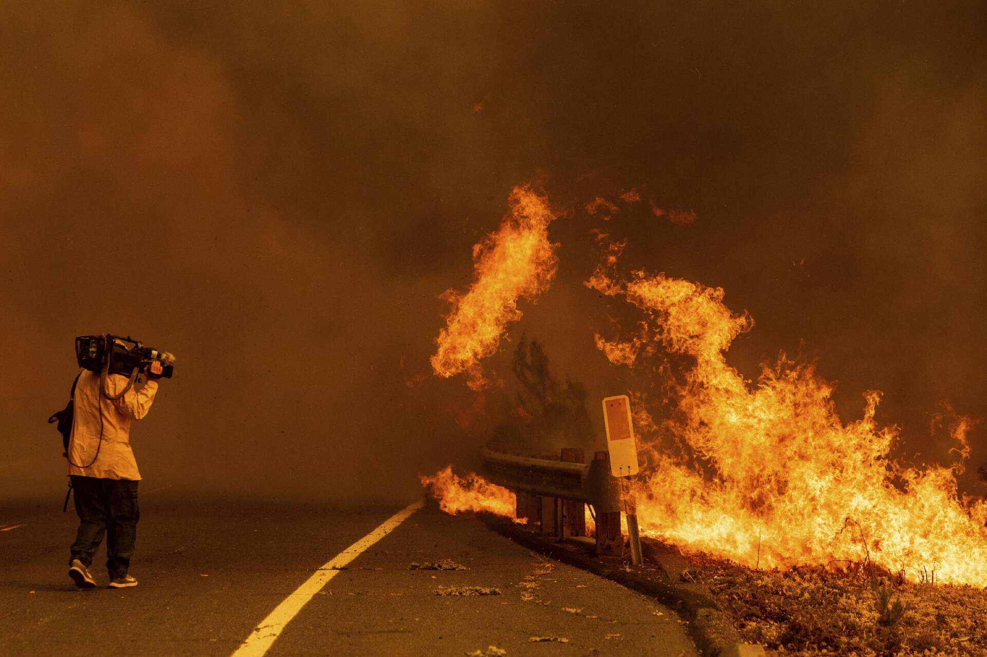 How do 'complex' fires differ from other wildfires?