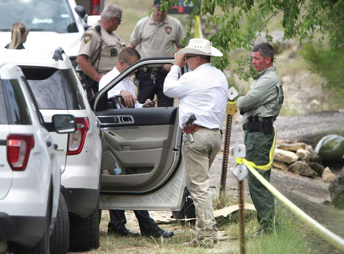 Comal County Sheriff Deputy Shot While Serving A Felony Warrant In ...