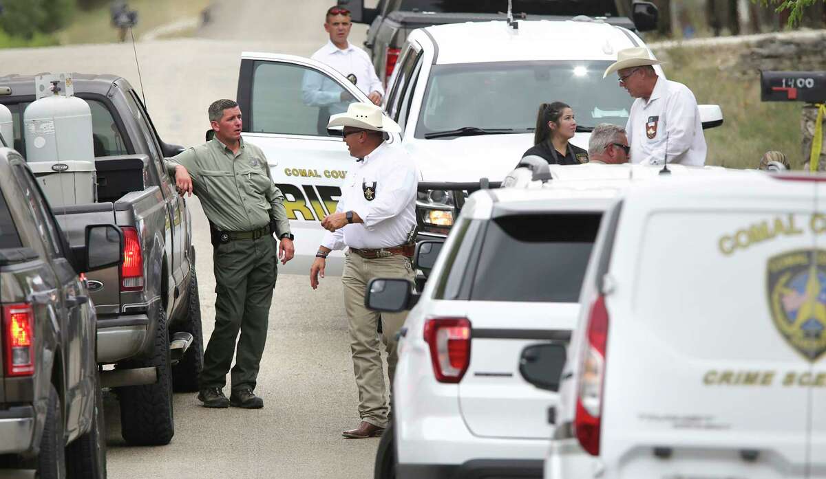 Comal County Sheriff deputy shot while serving a felony warrant in