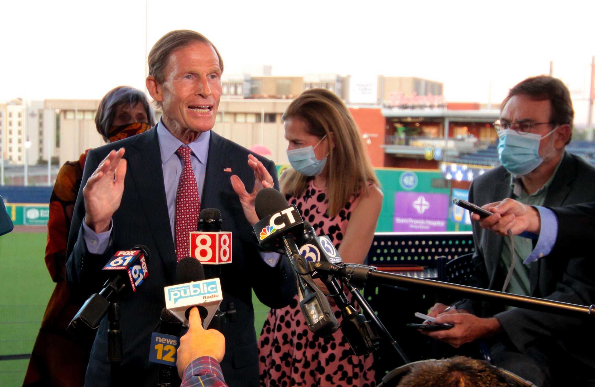 Blumenthal, other senators call for Stars & Stripes to be funded