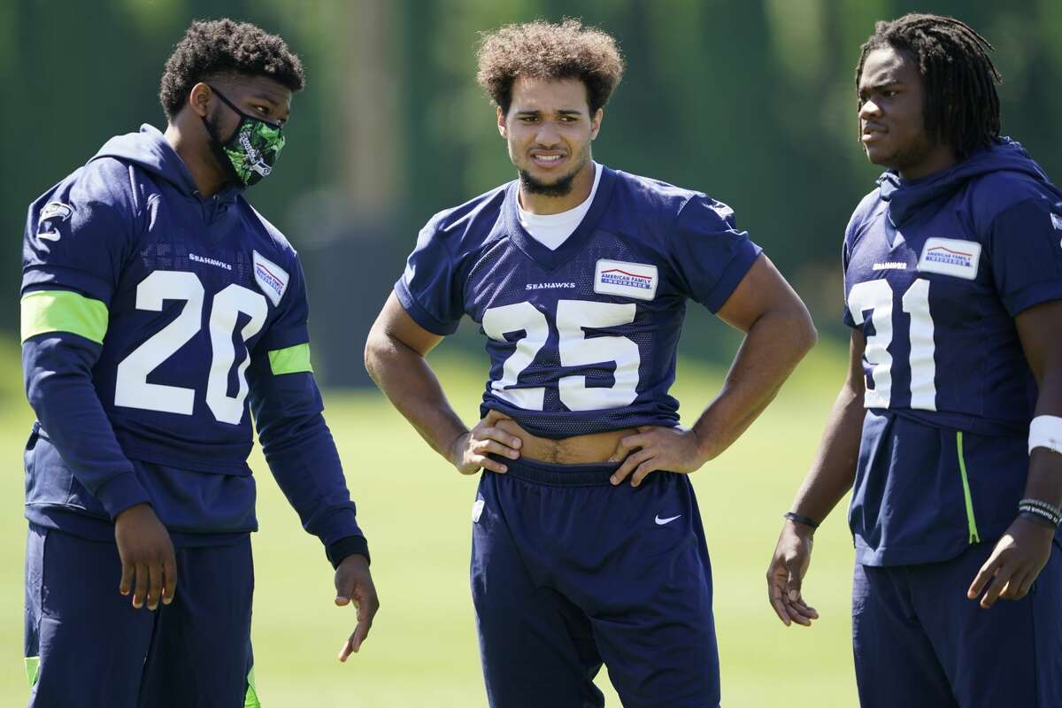 Kept (4): Chris Carson, Carlos Hyde, DeeJay Dallas, Travis HomerCut (1): Nick Bellore (FB)PUP (1): Rashaad Penny Fullback Nick Bellore was cut, but a source told SeattlePI that the move was expected for roster maneuvering purposes and that he could be re-signed quickly. The Seahawks made a similar move with Bellore last year — releasing him on cut-down day, but he was brought back within a couple days after the team moved another player to Injured Reserve. Rashaad Penny is kept on the Physically Unable to Perform list to start the season, as expected. He can’t practice for the first six weeks of the season on PUP.