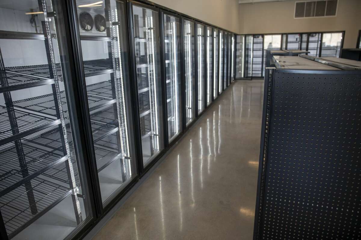 Brothers expand Tarzan and Jane Gas and Grill business