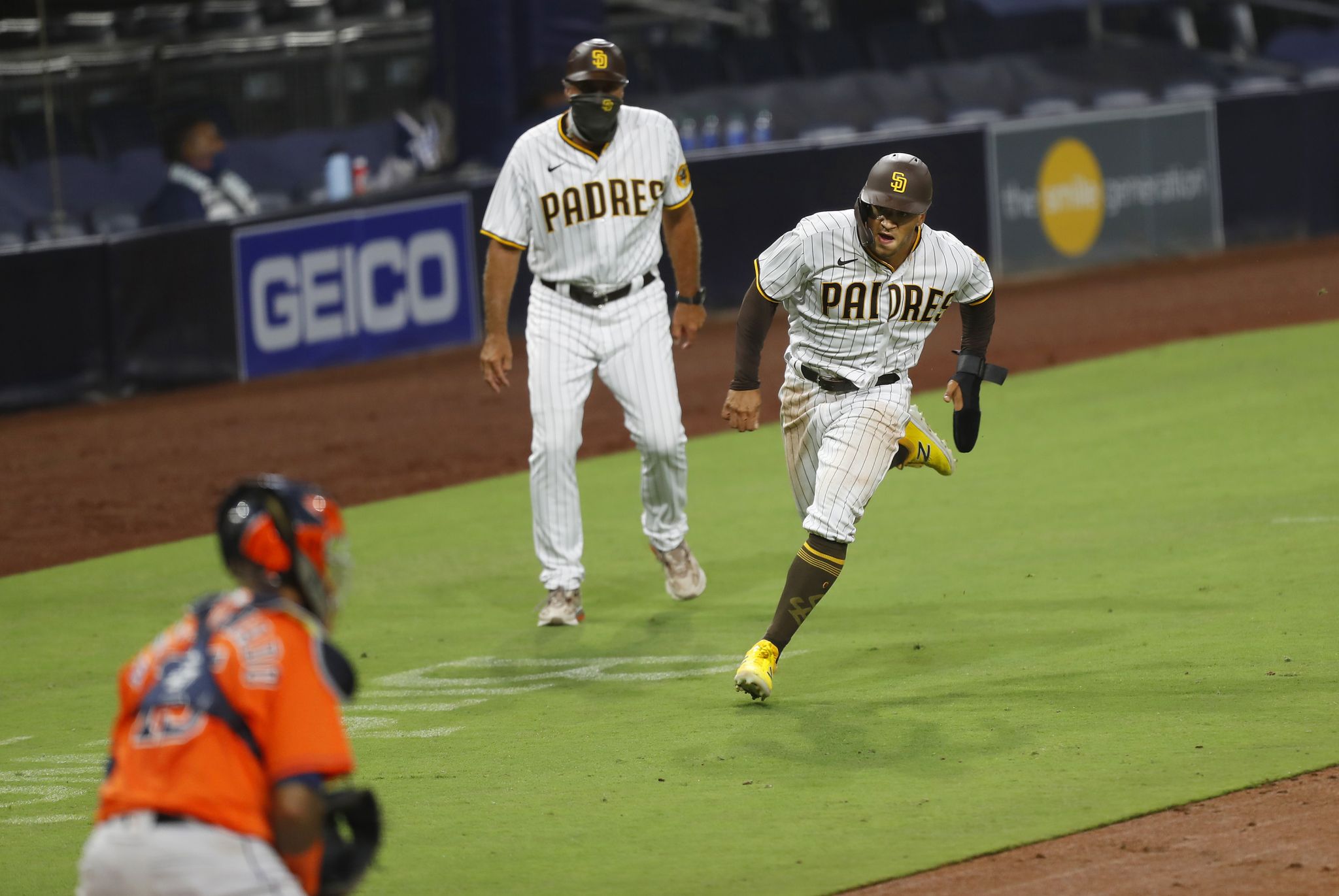 Jake Cronenworth's big day helps Padres snap three-game losing streak - The  San Diego Union-Tribune