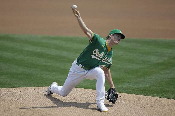 A's surprise players with pregame family introductions