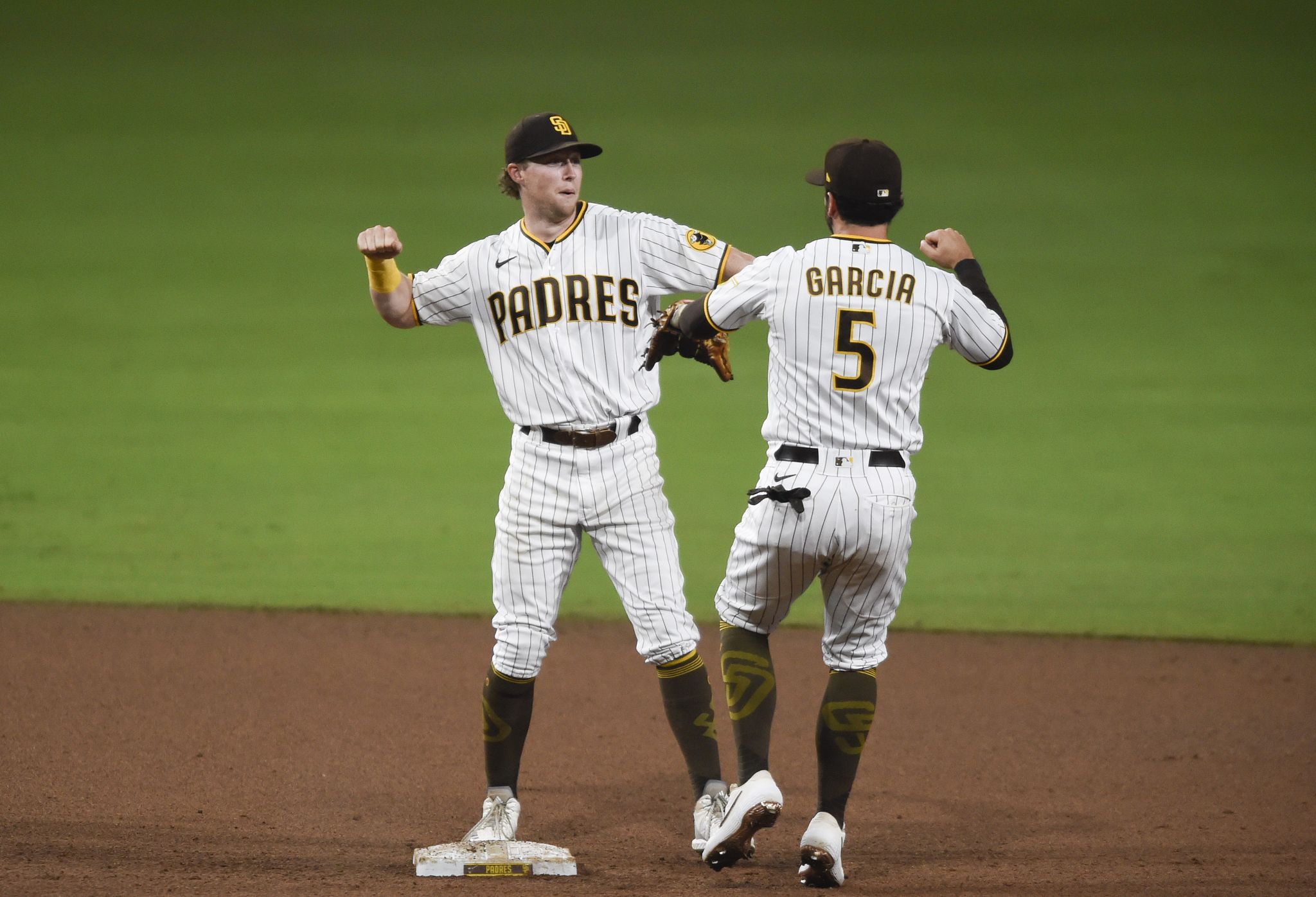 Slam Diego! Cronenworth hits Padres' 5th slam in 6 games