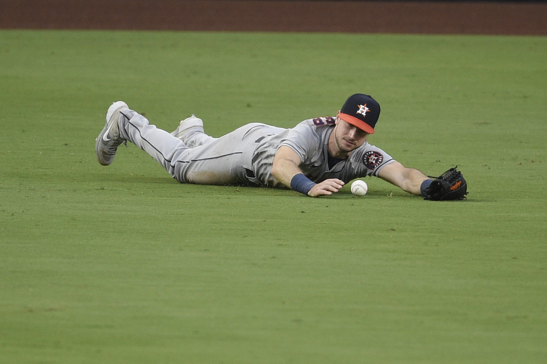 Slam Diego! Cronenworth hits Padres' 5th slam in 6 games