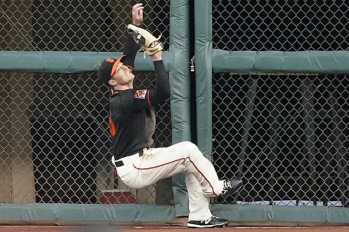 Giants designate outfielder Hunter Pence for assignment - The Boston Globe