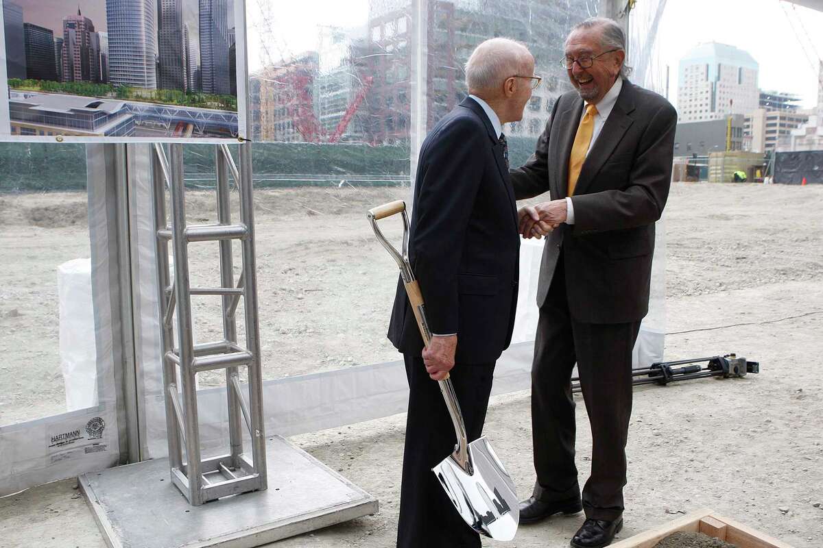 Gerald D. Hines, developer who shaped Houston’s skyline, dies at 95