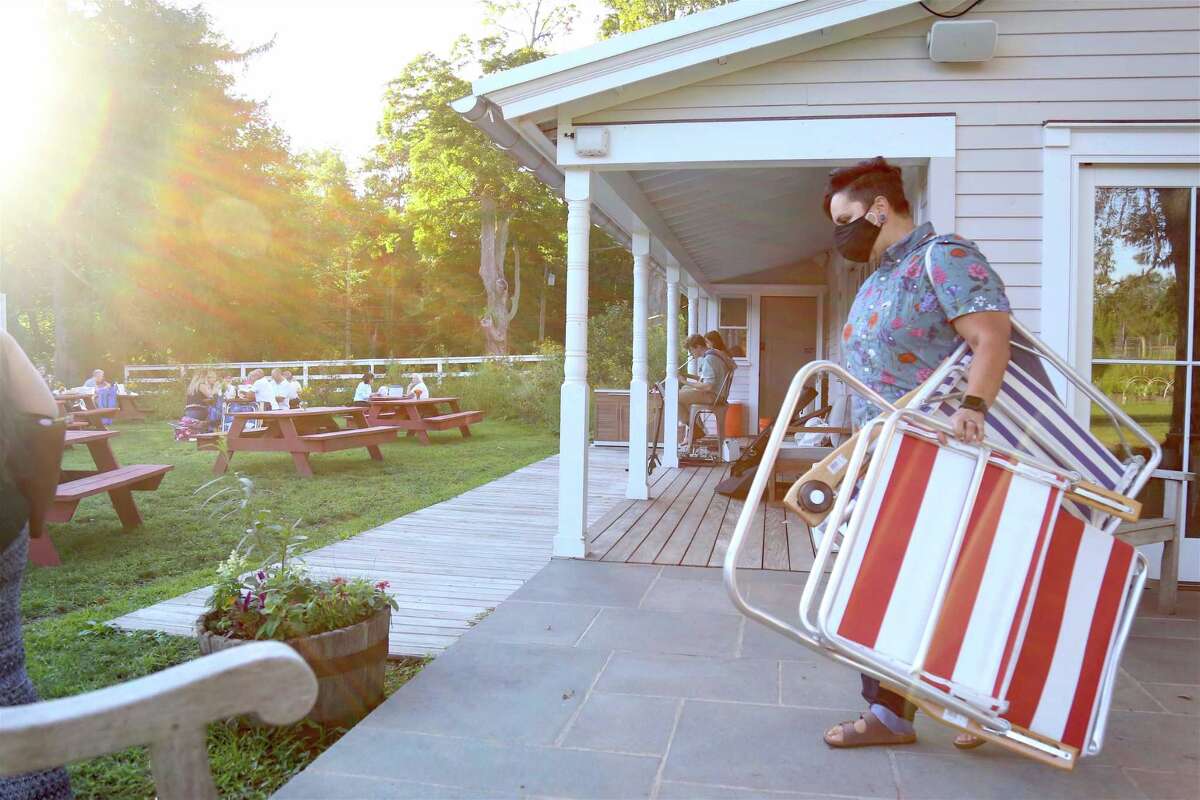 Photos Musicfilled picnic at Wakeman Town Farm