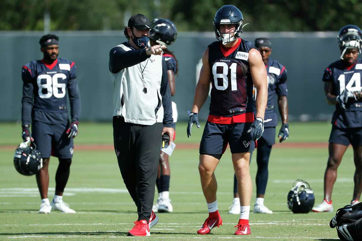 Kahale Warring (81) hasn't played a game since being drafted by the Texans in 2019 but John McClain projects him as one of four tight ends on the 53-man roster to be submitted Saturday.