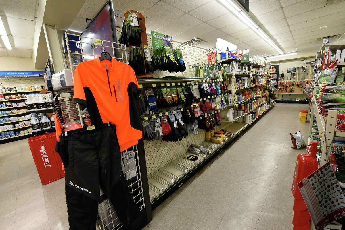 Schenectady's last independent hardware store to close