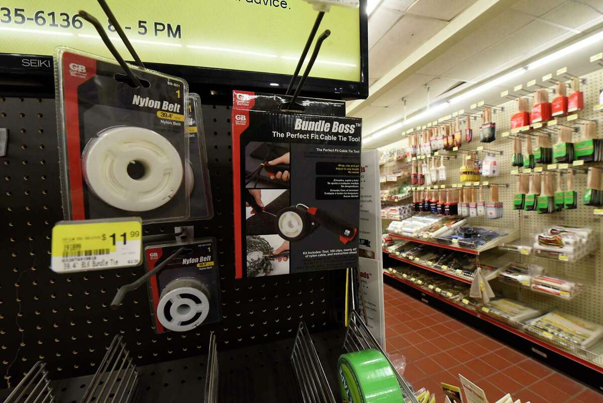 Schenectady's last independent hardware store to close
